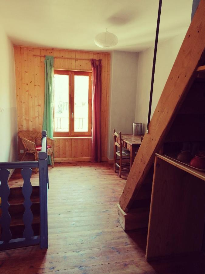 File Dans Ta Chambre ! Le Monastier sur Gazeille Bagian luar foto