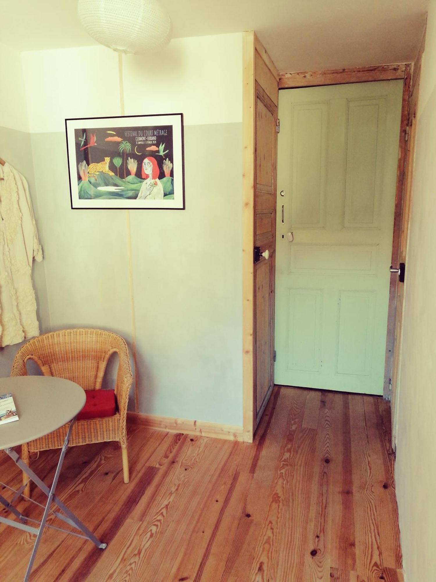 File Dans Ta Chambre ! Le Monastier sur Gazeille Ruang foto